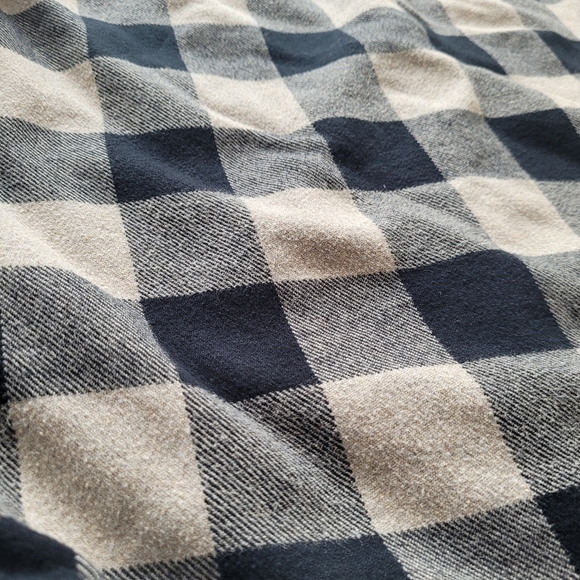 Women's Roots Flannel Shirt - Picture 5 of 9